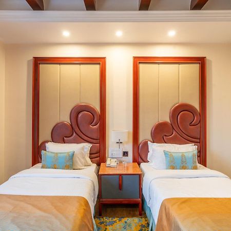 Hukam'S Lalit Mahal - Hotel Convention Club Rāipur エクステリア 写真