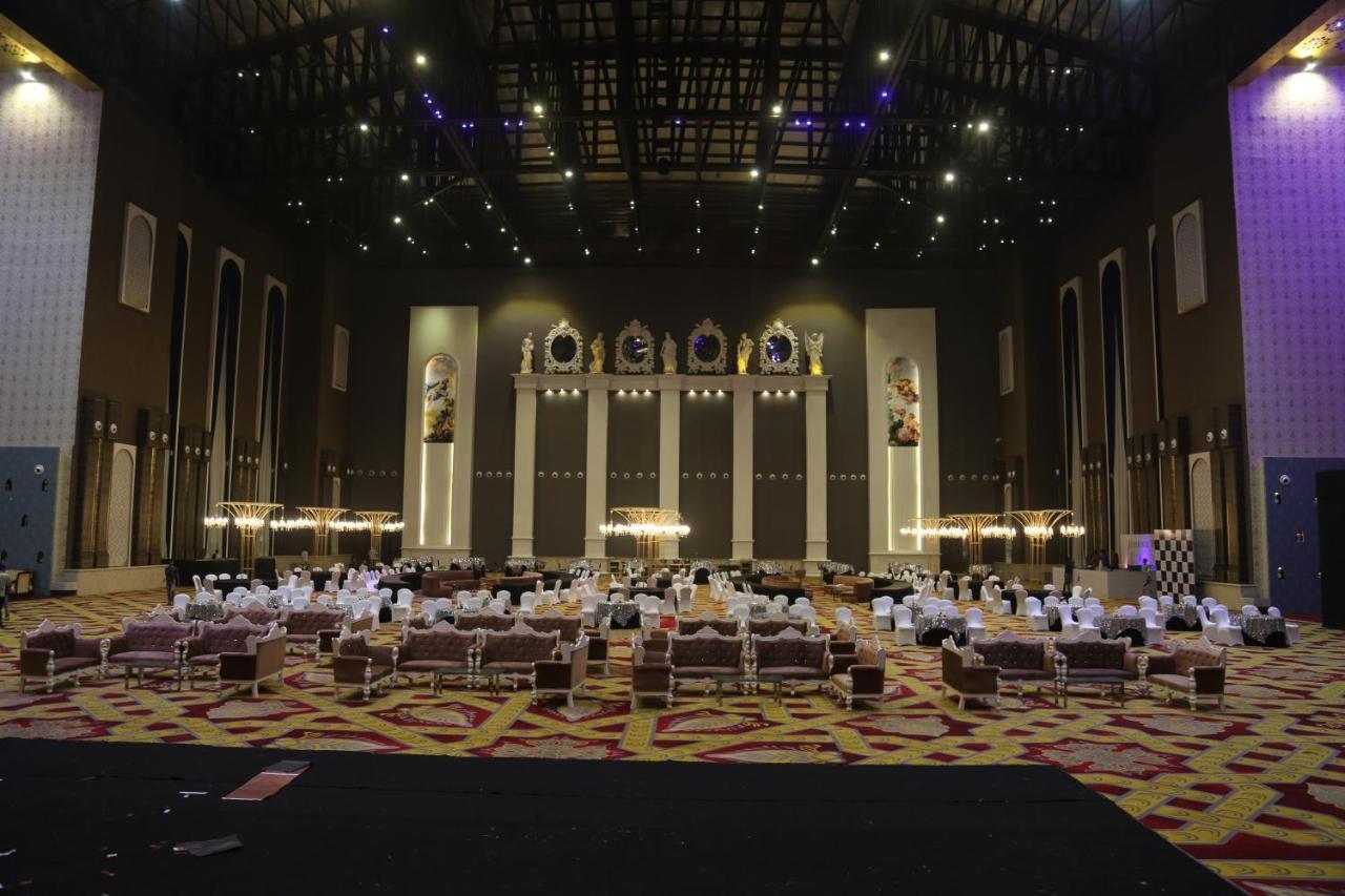 Hukam'S Lalit Mahal - Hotel Convention Club Rāipur エクステリア 写真